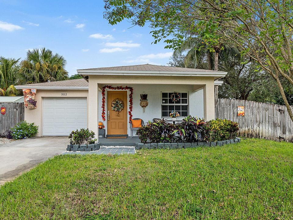 1st image of 3112 NE 17th Avenue