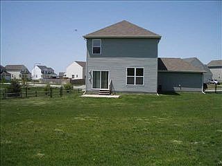 2nd image of 2113 Lakewood Dr