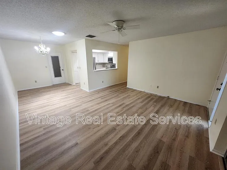 2842 Highlands Blvd #A — Photo 10