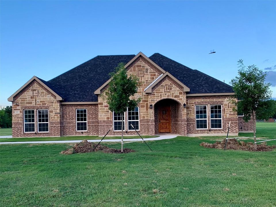 1st image of 6441 Shady Acres Ln