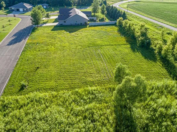 2392 Haddonstone Ln NE, Owatonna, MN 55060