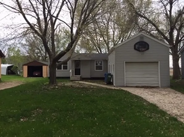 11 High School Blvd, Greene, IA 50636