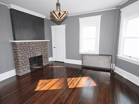 5th image of 141 Harvard Ave