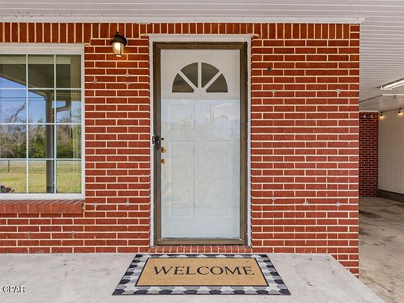 4th image of 2532 Lisenby Ave