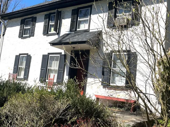 471 Valleybrook Rd, Glen Mills, PA 19342