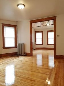 37 Abbott St, Worcester, MA, 01602