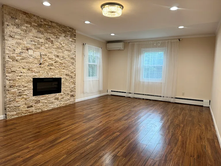 40 Seabrook Ln — Photo 6