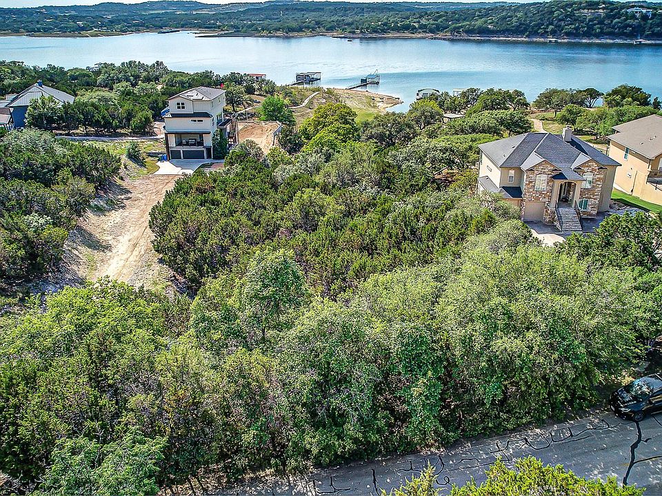 1st image of 400 Lakefront Dr