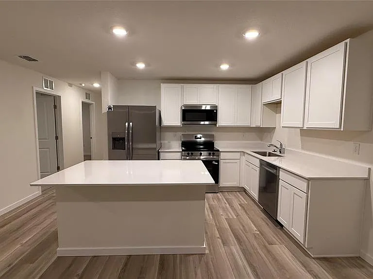 7749 SW 46th Ct — Photo 7