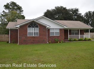 16 Kathy Rd, Hinesville, GA 31313