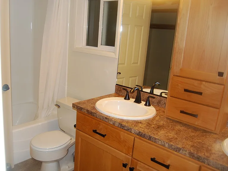408 Pinehurst Dr — Photo 9