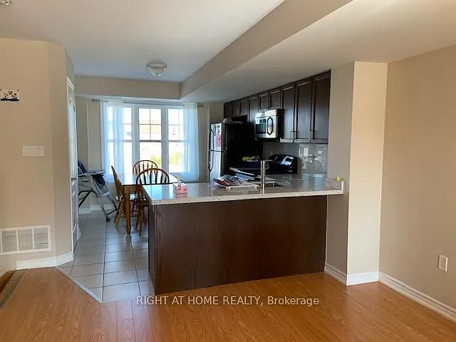 1380 Costigan Rd #128 — Photo 8