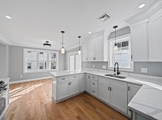 473 Newport Ave #A, Quincy, MA 02170