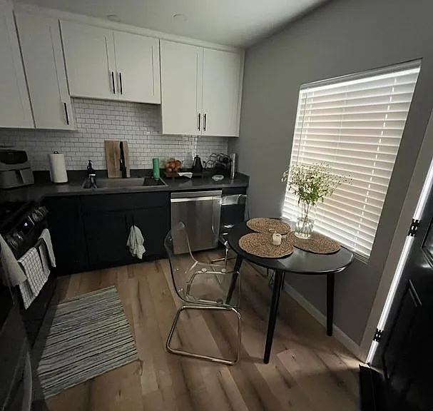 16416 Brighton Ave — Photo 2