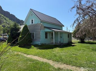 22037 Alcan Rd NE, Grand Coulee, WA 99133