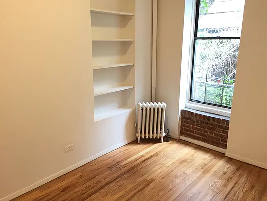 Rented by Sky Management | media 13