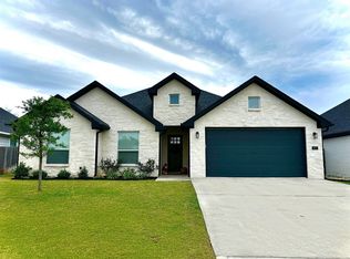 415 Daisy Ln, Robinson, TX 76706