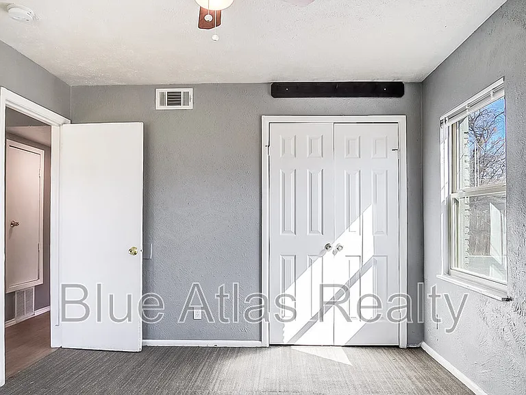 1212 Riverview Dr #B — Photo 14