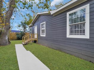 6819 Crestmont St #A, Houston, TX 77033