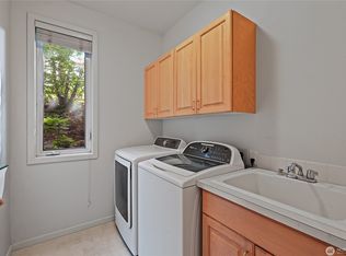 702 Kirkland Way APT 1, Kirkland, WA 98033