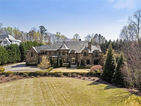 5th image of 1376 Mount Paran Rd NW