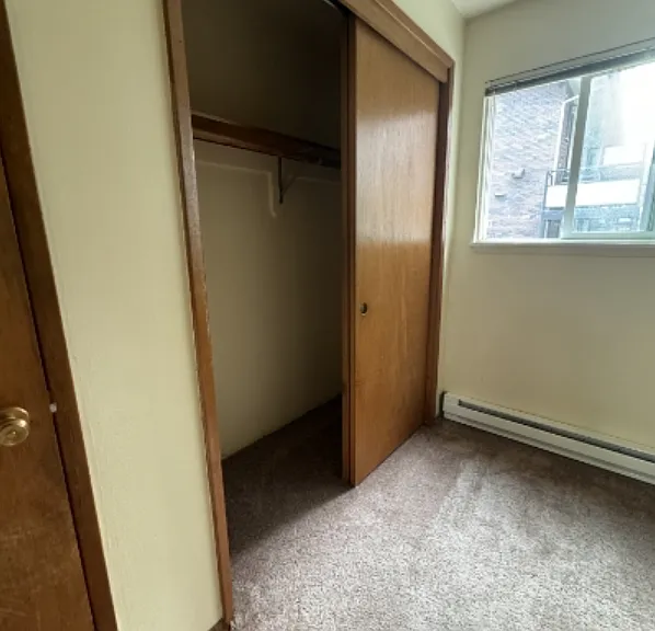 4119 11th Ave NE #1007 — Photo 8