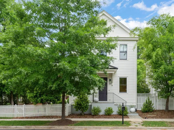 104 Piano St, Chapel Hill, NC 27516