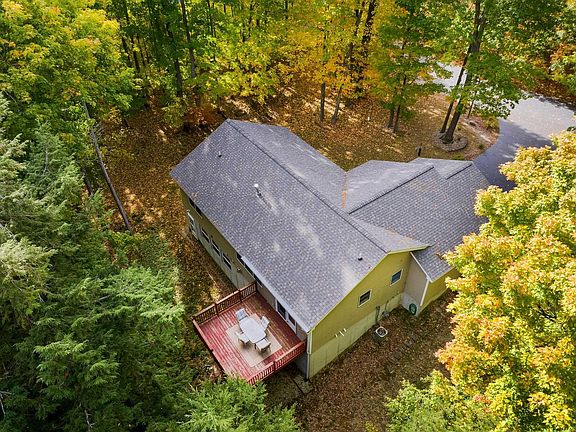 4th image of 197 Black Ridge Ct