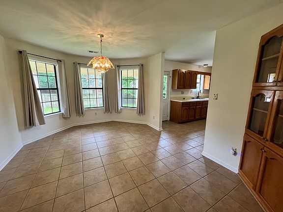 3rd image of 10093 Fox Chase Dr