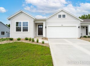 1531 Village Cir, Kalamazoo, MI 49009