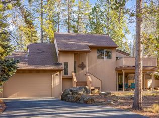 17822 Big Leaf Ln, Sunriver, OR 97707
