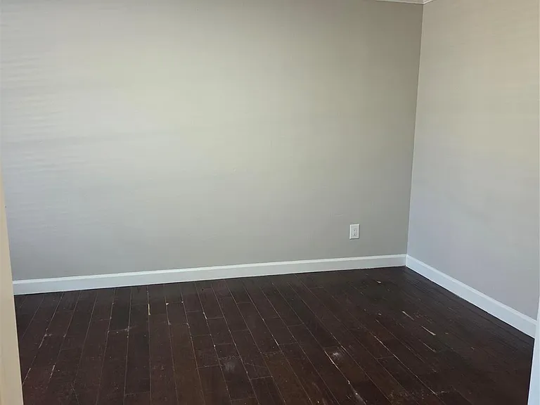 14743 Charlmont Dr — Photo 2