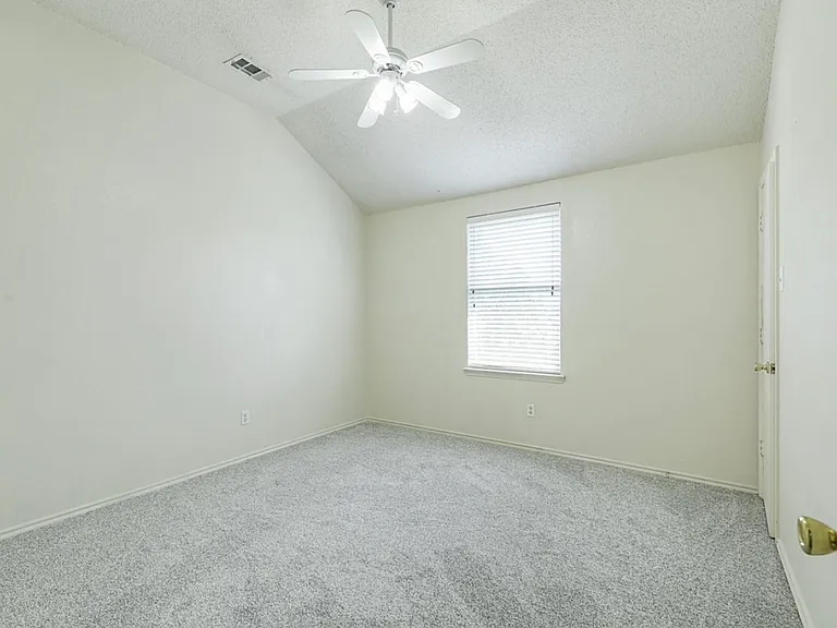 3720 Bandera Ranch Rd — Photo 20