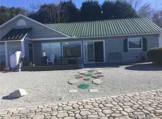 5 Bayshore Dr, Nebo, NC 28761