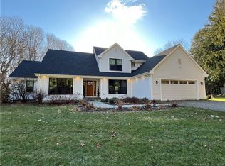 11 Morgan St, Mystic, CT 06355