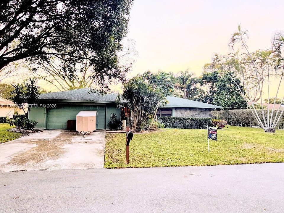 1st image of 766 NW 24th Ave