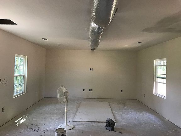 Open living area to kitchen 