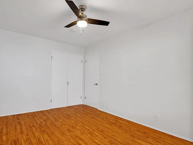 1607 Manning Ave #6 — Photo 12