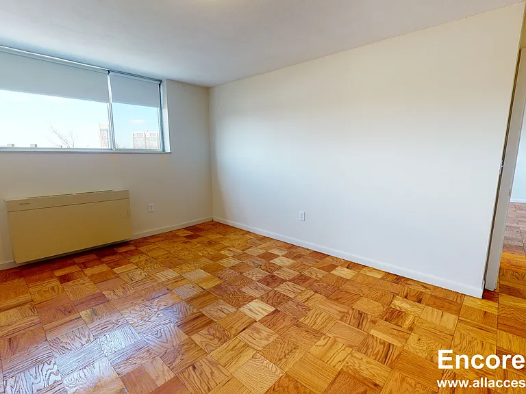 17 Monmouth Ct #D — Photo 28