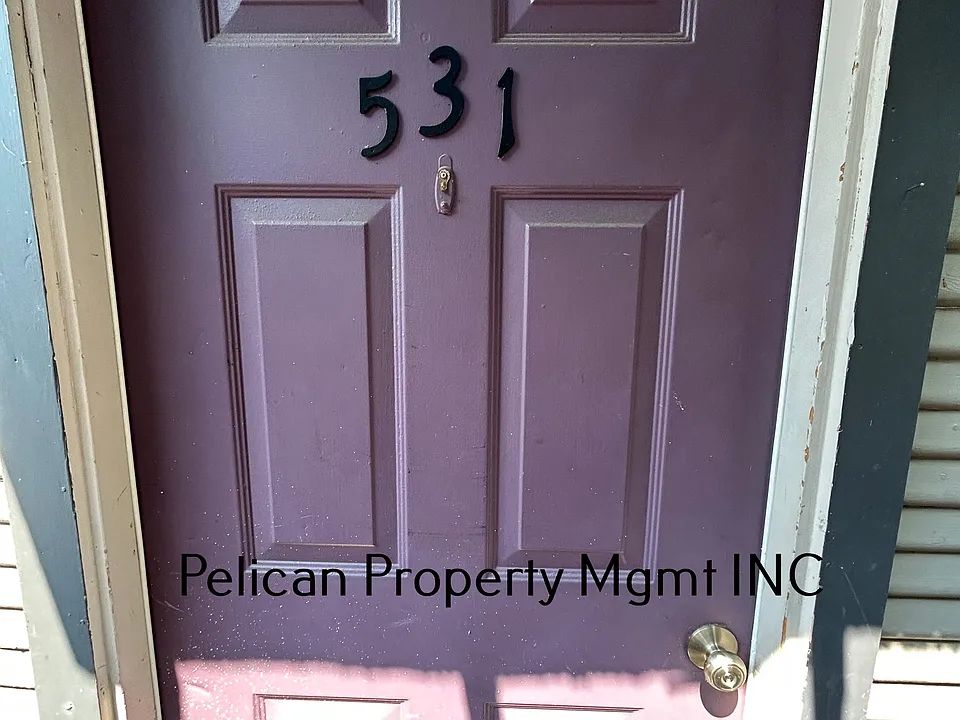 531 N 8th St #142