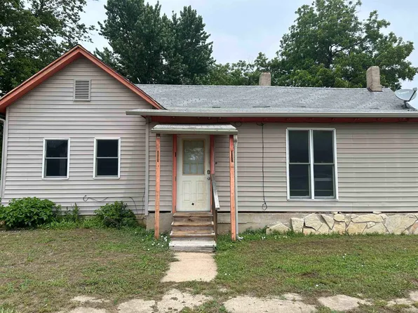 1220 Menor St, Winfield, KS 67156