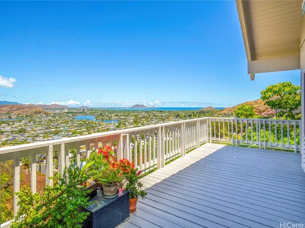 1448 Aunauna St, Kailua, HI 96734