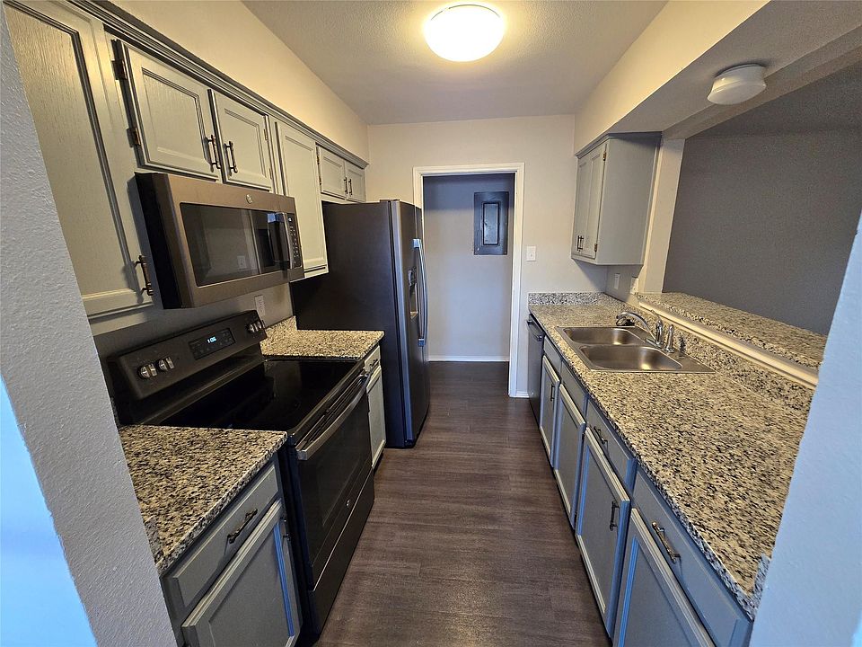 2nd image of 3312 Gardenview Cir #3314