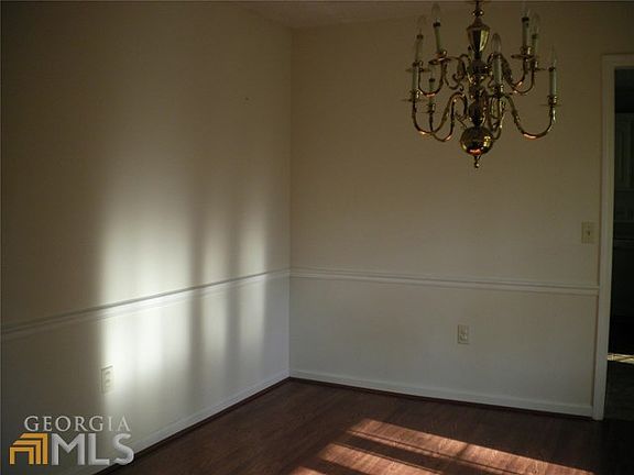 5th image of 2551 Westover Dr