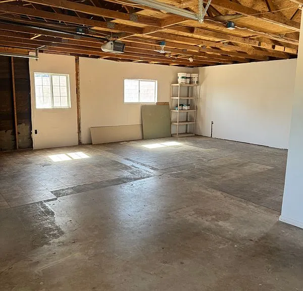 18063 Catalpa St — Photo 14
