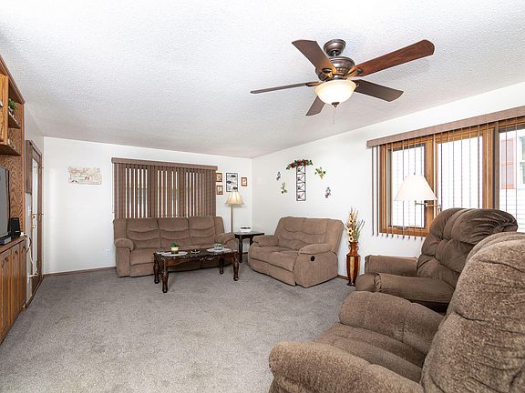 2nd image of 3617 Bentwood Pl