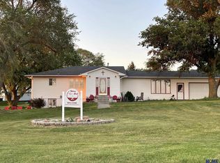 2366 County Road B, Crete, NE 68333