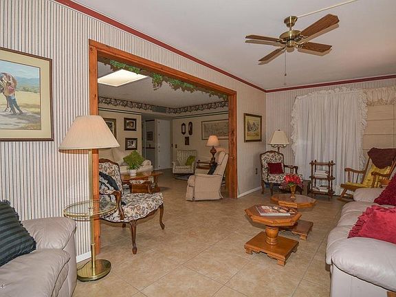 4th image of 10613 W Garnette Dr