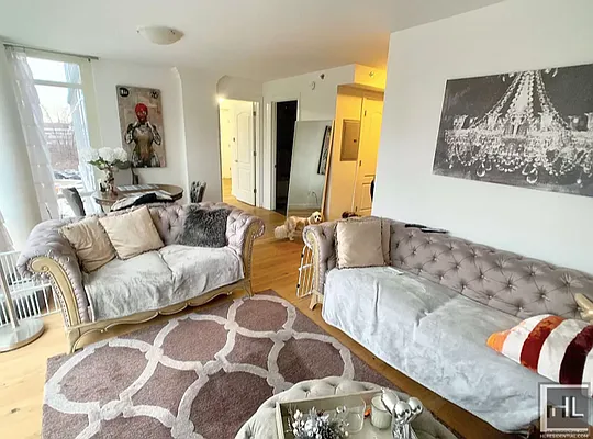 Rented by Highline Residential | media 2