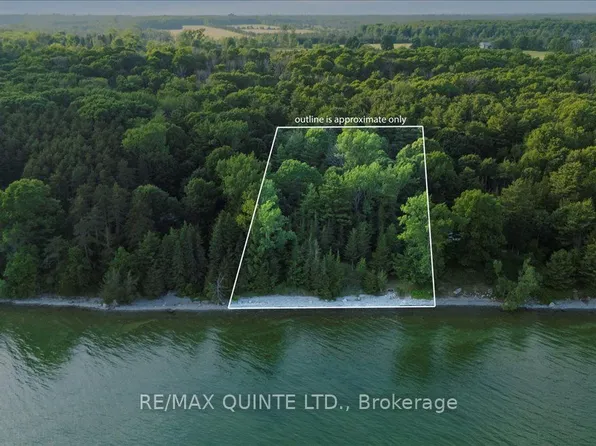 102 Dorenberg Ln, Prince Edward County, ON K0K 2T0